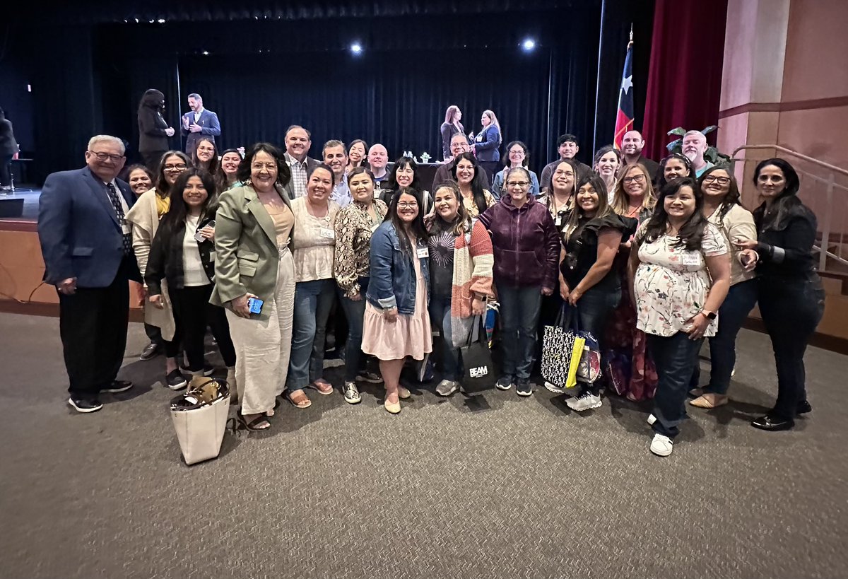 Cynthia S tweet media