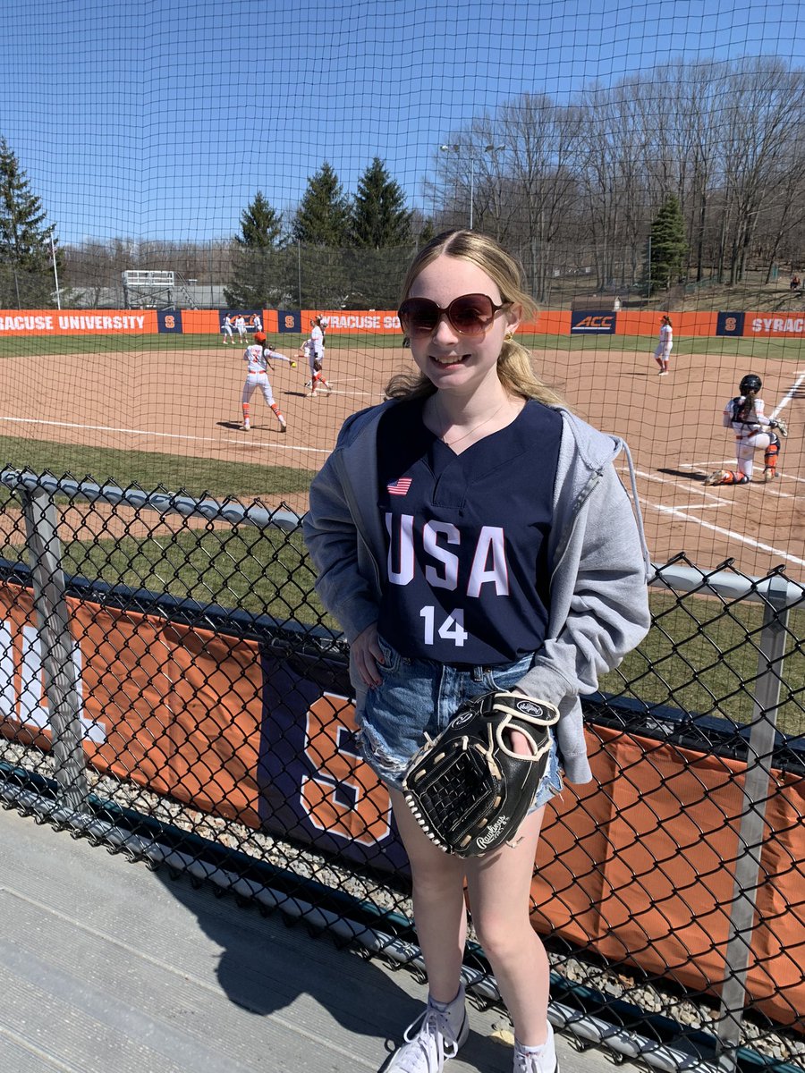 ndailey02's tweet photo. ‘Cuse home opener 🥎 Go Orange! @CuseSB https://t.co/20MBRFqc3u