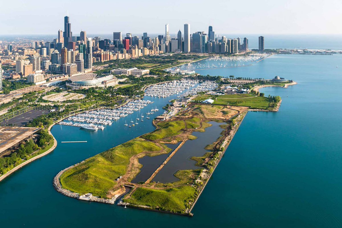 Airport2Park's tweet photo. On this date 20 years ago, March 30, 2003, Chicago shut down Miegs Field Airport and repurposed it into the spectacular Northerly Island Park. #OTD #Depave #AdaptiveReuse #NatureMatters #ParksForEveryone https://t.co/ZS0xRGIsoR