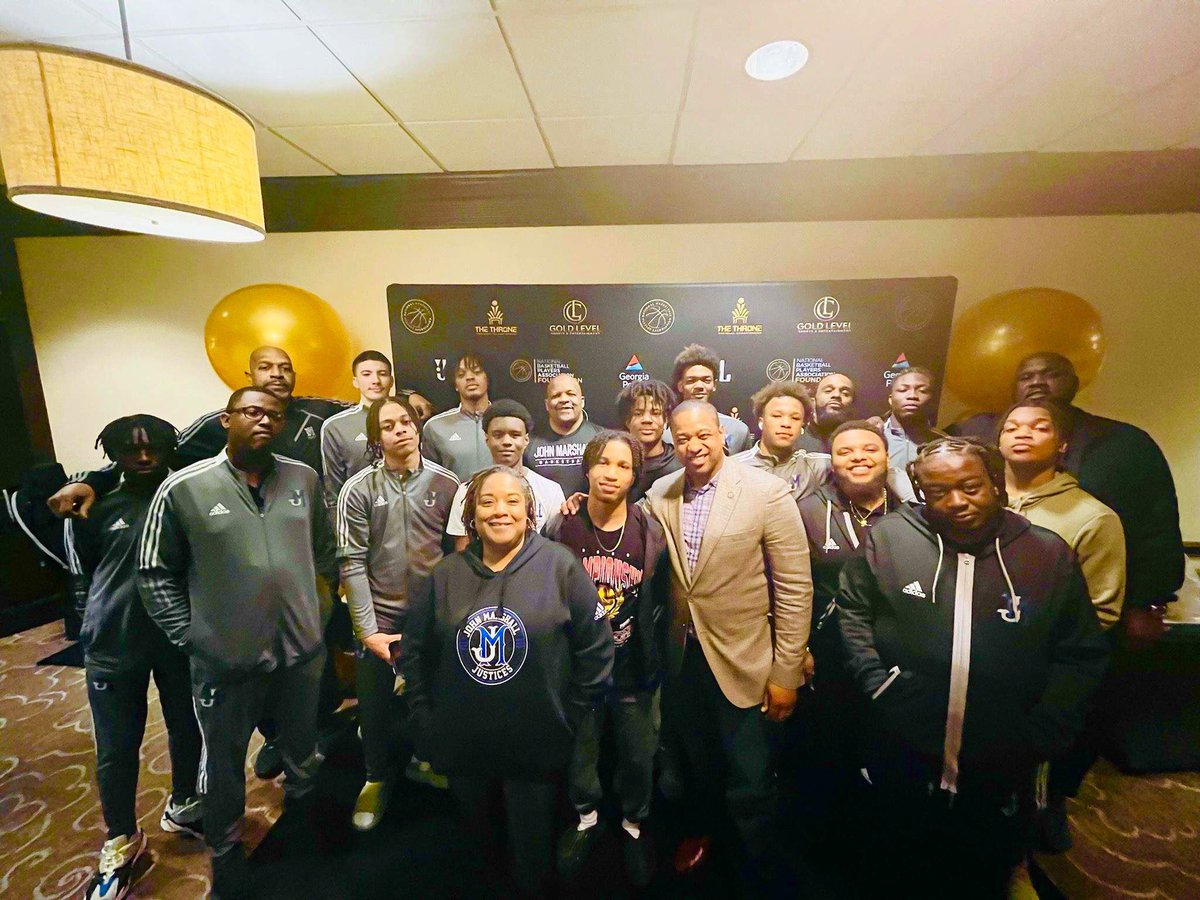 Honored to take the The National #1 “Judges” for an historic visit to the Home &amp; Final Resting Place of Rev. Dr. Martin Luther King, Jr. in #Atlanta <a href="/TheKingCenter/">The Martin Luther King, Jr. Center</a>!

It’s #BiggerThanBasketball… #Elevate

<a href="/TheNBPA/">NBPA</a> <a href="/TheThroneHoops/">The Throne</a> 

FairfaxLawPLLC.com