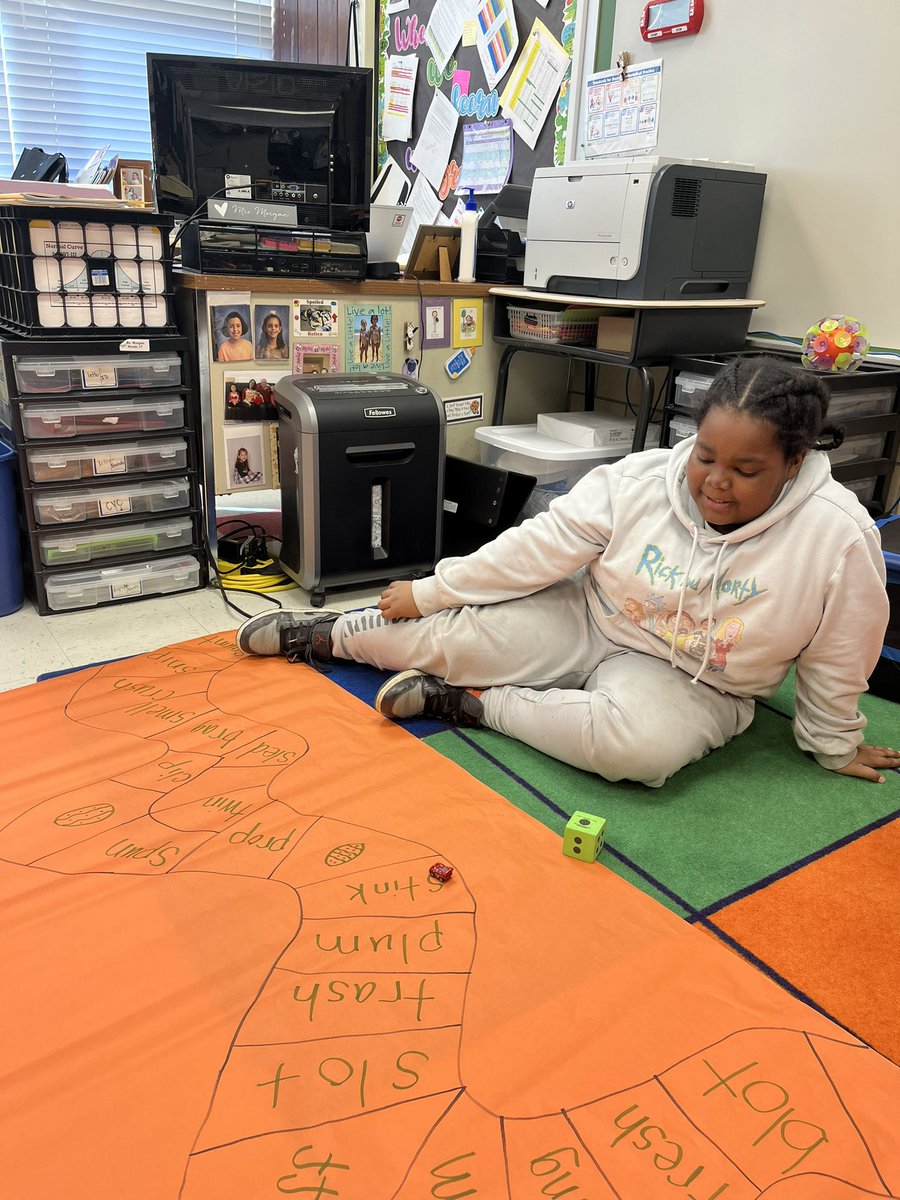 #decodingfun #driveandread #racetrack <a href="/NorwoodES/">Norwood Elementary</a> <a href="/mikeruppenkamp/">Michael Ruppenkamp</a> <a href="/canstafford/">Candice Stafford</a>