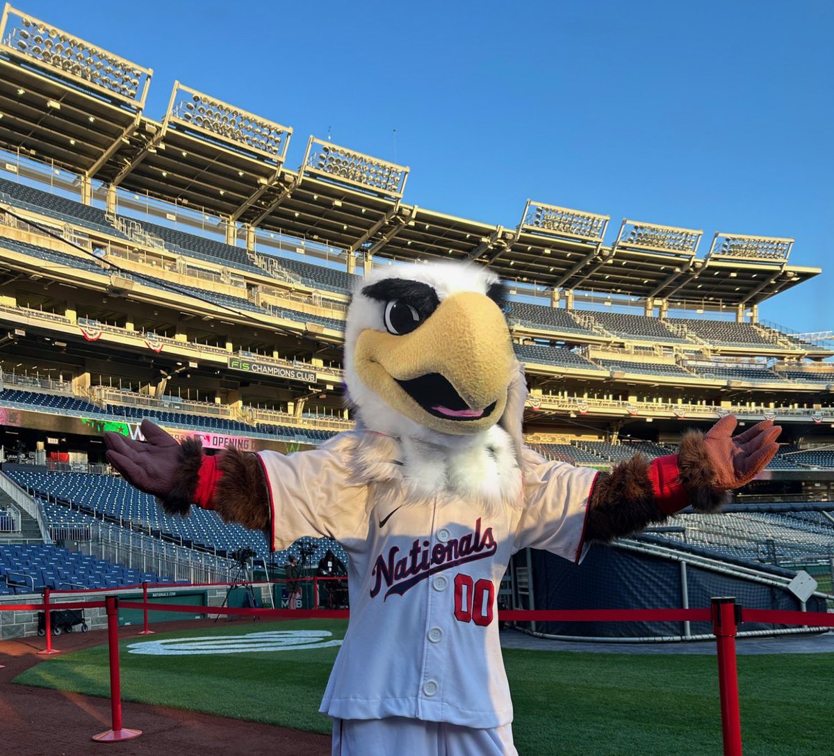 As of this April 1st: Screech is officially rocking the Red! 

@Caps_Slapshot hold down the fort at NatsPark!