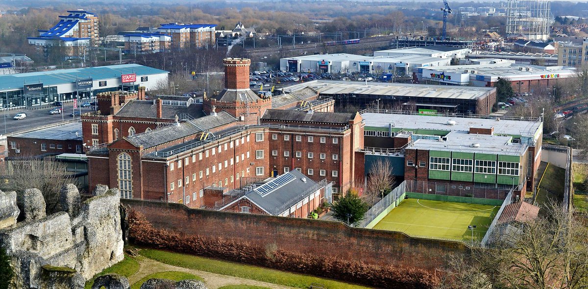 In 2019 I herded this 'small crowd' into my photo to help <a href="/SaveReadingGaol/">Save Reading Gaol</a> then everyone held hands and gave the perimeter a big hug... #rdguk does care what happens to this iconic structure