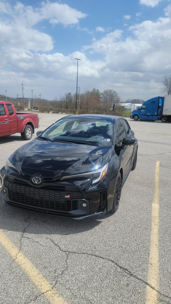 VihzE's tweet photo. new whip https://t.co/Z5NtReAgLe