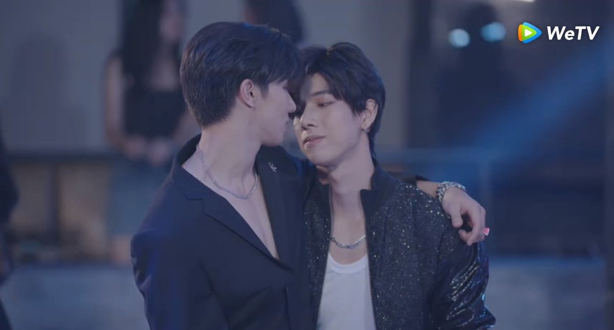 Smilenicha1's tweet photo. ซ้อก็คืออ่อยเฮียแรงอยู่นะ ฟินอ่ะ เขินตัวบิดไปหมดแล้วววว
#LoveSyndrome3Ep5 https://t.co/8Mb39fJ1sa