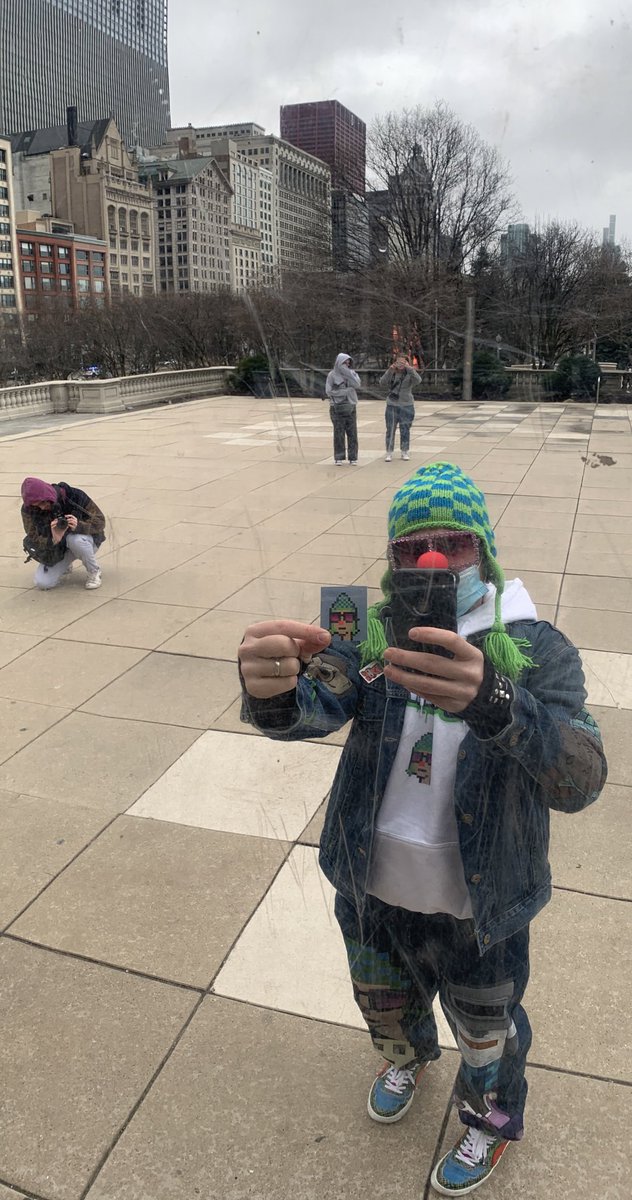 CryptoNovo311's tweet photo. @FreaklandMamma Selfie🤳 using Chicago’s Bean🫘 as my mirror.  How do I look⁉️

Hoodie by @WalletWearables, 
I spy @WackoWormsNFT https://t.co/7BWfmblv8D