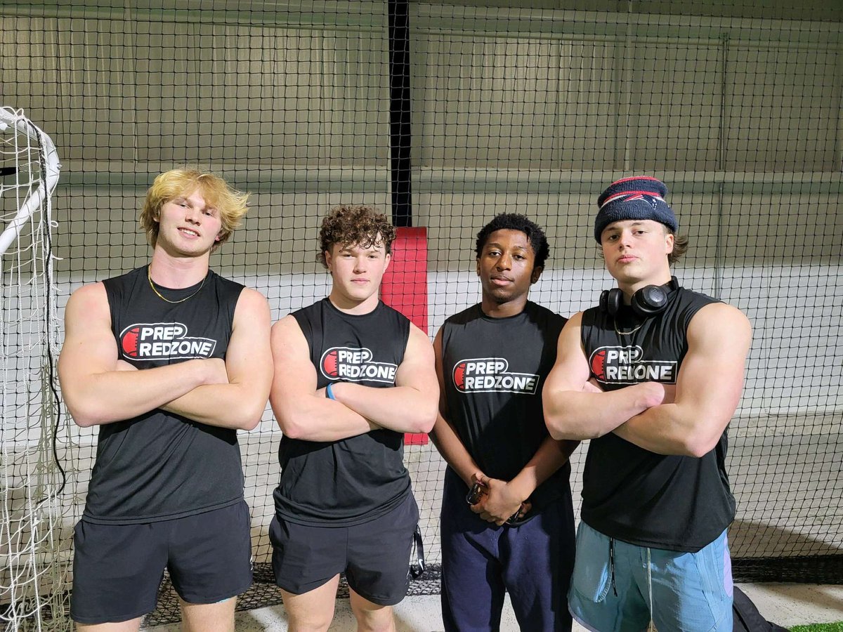 NateGalbraith25's tweet photo. Got some work in today with these boys. Thank you @PRZNewEngland @PRZPAvic for the camp. @Mike_Heine88 @EliaBahuma @reececlermont https://t.co/U2NlettVzA