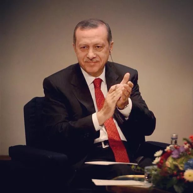 Seçim öncesi ne söz verdiysek aynen yerine getiren bir partiyiz…
<a href="/RTErdogan/">Recep Tayyip Erdoğan</a>