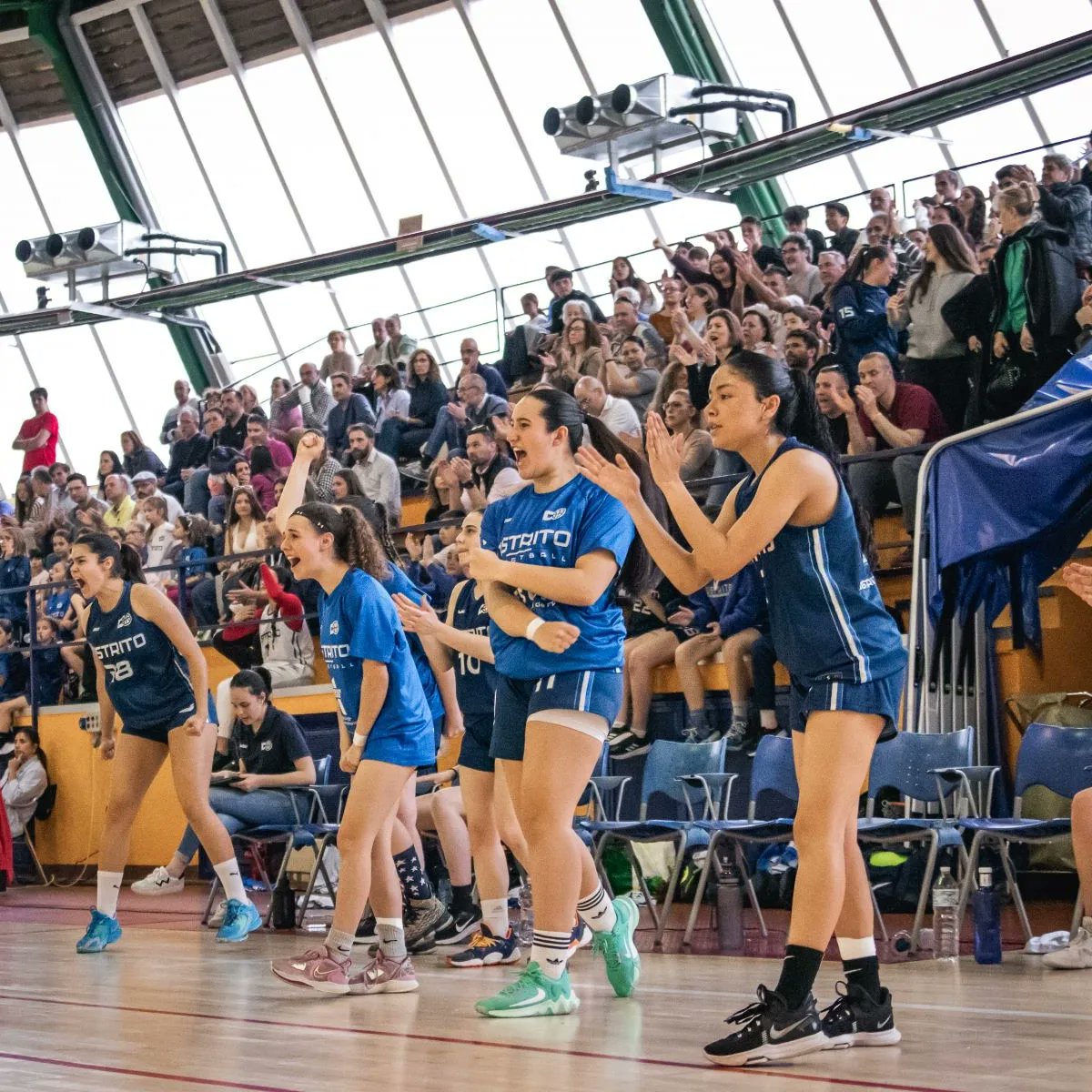 DistritOlimpico's tweet photo. El JFA nunca dejó de creer ante @btorrelodones y peleó sacando ese alma guerrera que tanto caracteriza a nuestras jugadoras. Por desgracia, esta vez pasan a semifinales nuestras rivales. 

¡Gran temporada de las chicas de Raúl Torres! 

@cesurformacion @AuraMed
#letsDOit #yosoyDO https://t.co/I5cjQmGQqq