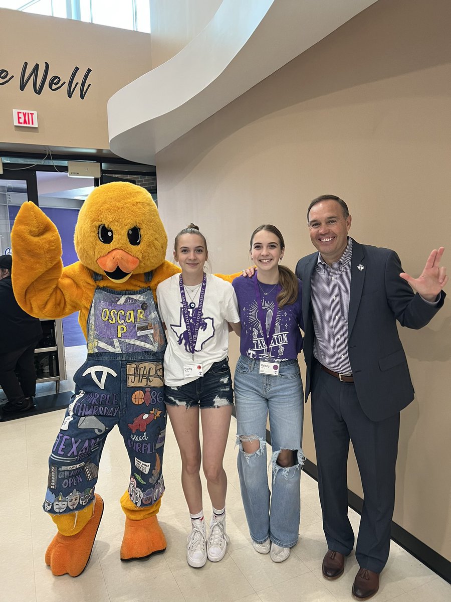 TarletonPrez's tweet image. Orientation #2 is underway here @TarletonState. A great group of future Texans and parents coming from all across Texas and the nation! 💜 #BleedPurple #TexanNation