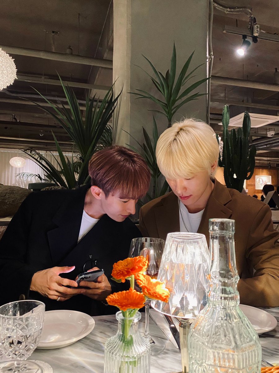 230401 via DK’s twitter update

#디노 #DINO