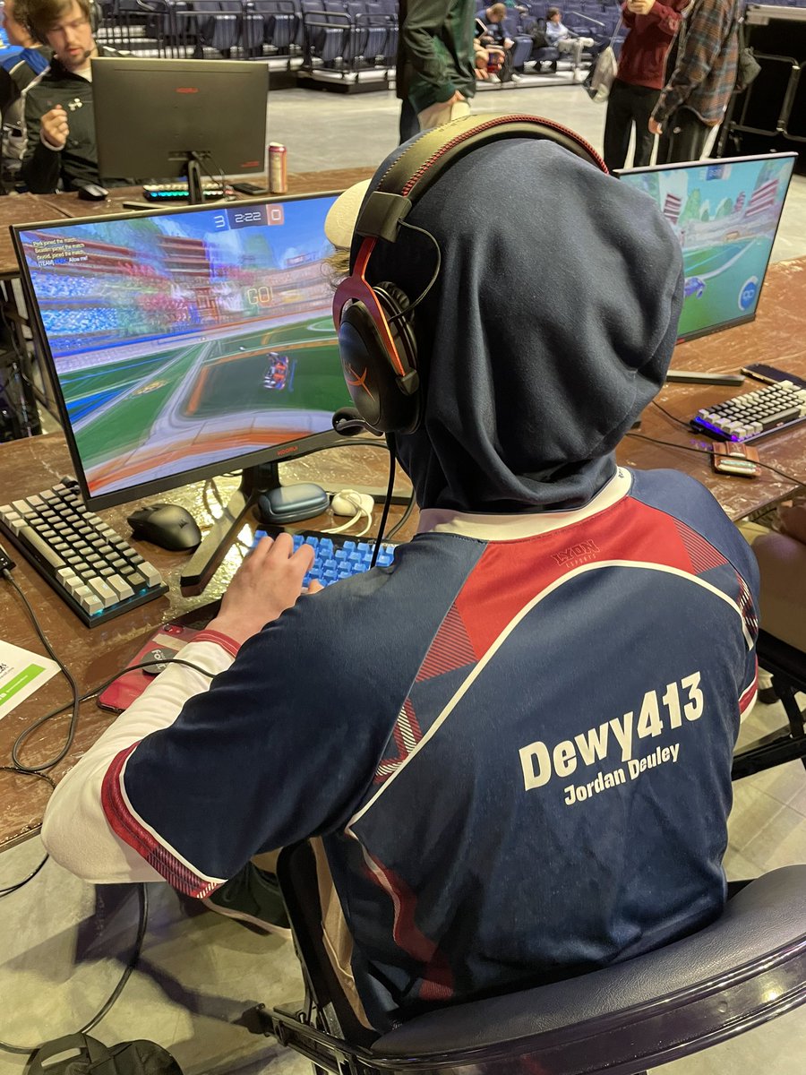 Day 2 at the Illini Esports Invitational

Our RL team is warming up before our first match.

#IEInvitational