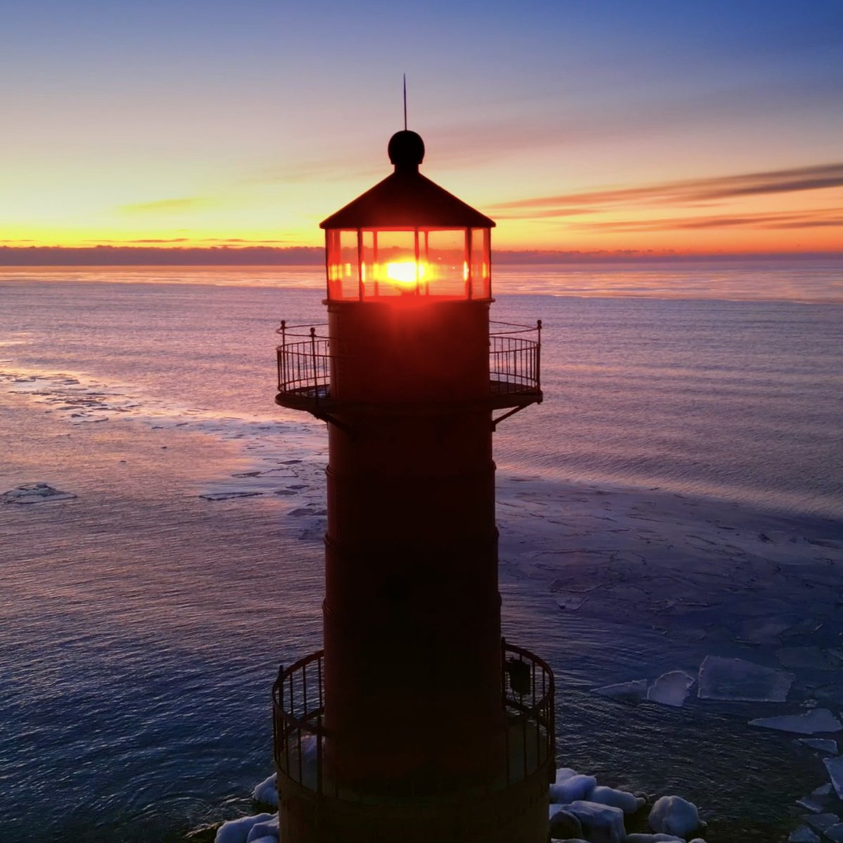 CookQuentinL's tweet photo. Our Christlike example of kindness, happiness, and love for all peoples can create a guiding beacon light for others and an understanding that there is a safe harbor in the ordinances of salvation and exaltation of the restored gospel of Jesus Christ. #GeneralConference https://t.co/RdTdrr4EVn