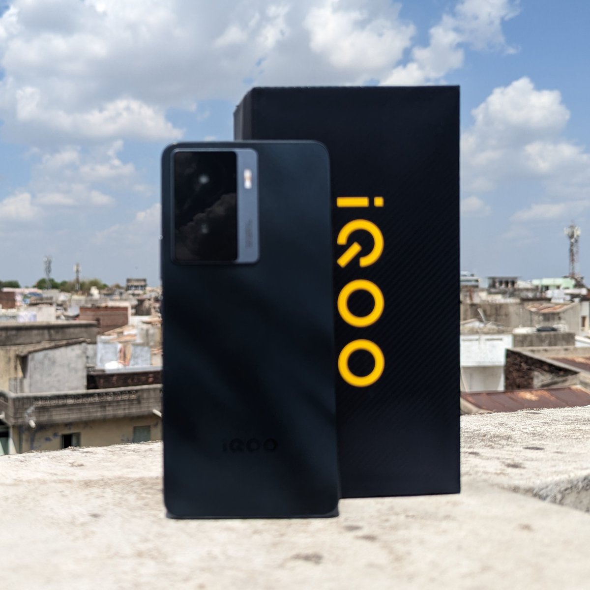 itechyjaimin's tweet photo. IQOO Z7 5g Unboxing : https://t.co/SuhwmSYNii
--
Follow Me : @itechyjaimin 
--
#IQOO #IQOOIndia #IQOOMobile #IQOOZ7Series #IQOOZ75g #IQOOZ7 #IQOOSmartphone #Dimensity920 #AMOLED #5g #OIS #IQOOCamera #IQOOPhone #Review #Unboxing https://t.co/JElnhbUuu1