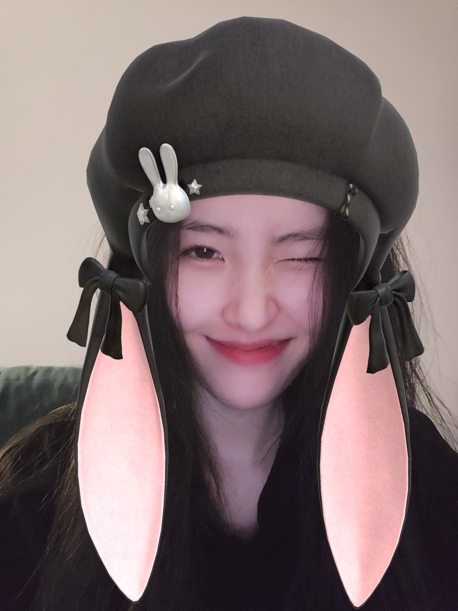 h_miyya's tweet photo. 하 진짜 개귀엽자고.. 🐰🖤 선미언니 귀여워서 미안해 챌린지 해야되겠네 사과하세여 🥹 https://t.co/nxS1qvccK4