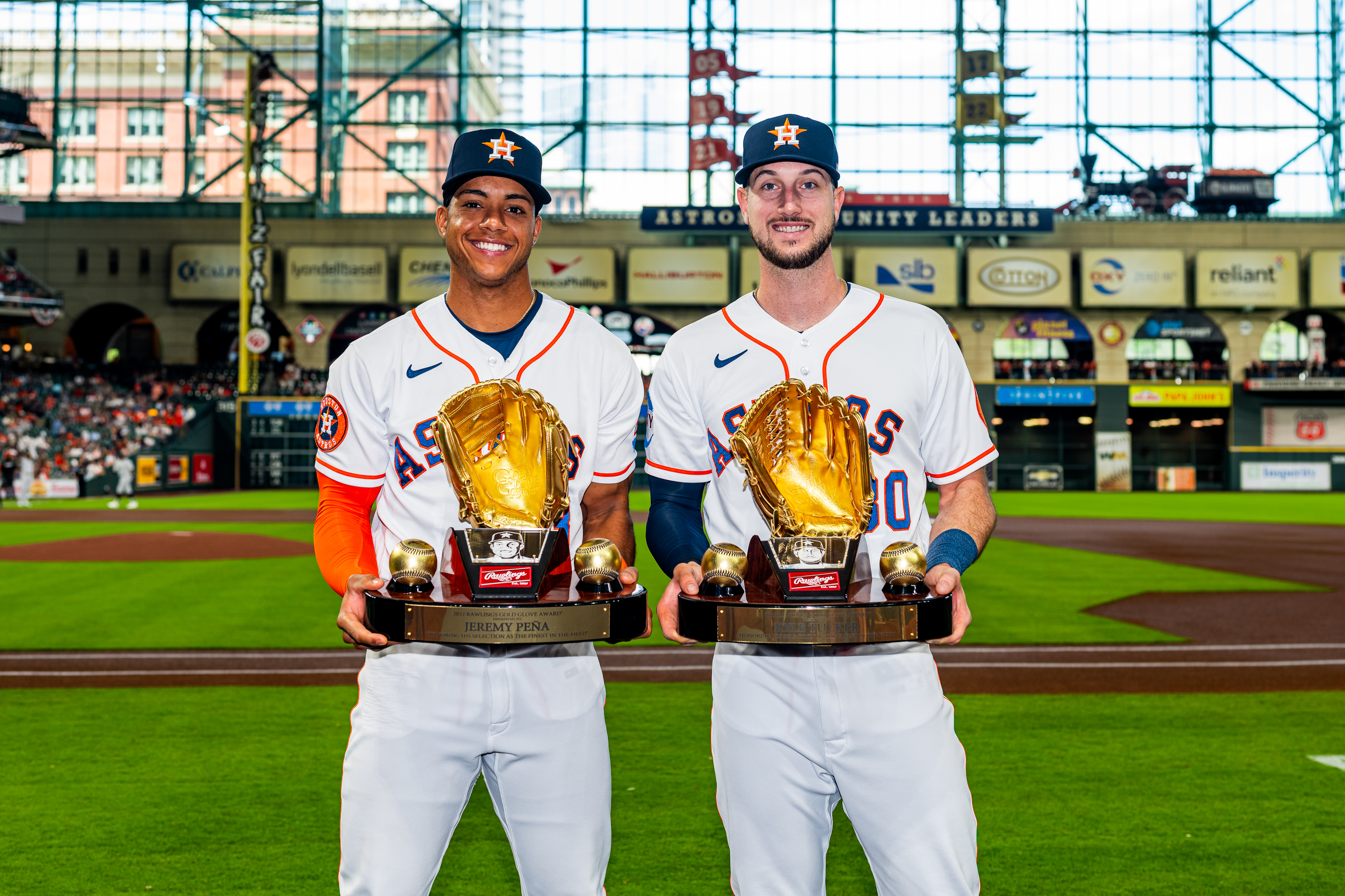 GOLD GLOVE WINNERS: Astros Jeremy Peña and Kyle Tucker earn elite award  ahead of World Series Game 3