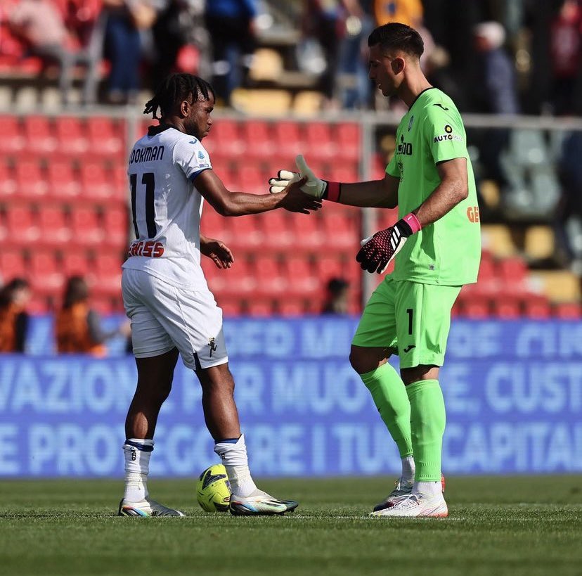 musso_juan's tweet photo. Torniamo a Bergamo con i tre punti. Dieci partite da qui alla fine, da affrontare come finali. #ForzaAtalanta 

Volvemos a Bergamo con los tres puntos. Quedan diez partidos, los afrontaremos como si fuesen finales. #ForzaAtalanta https://t.co/naggoyYl5M