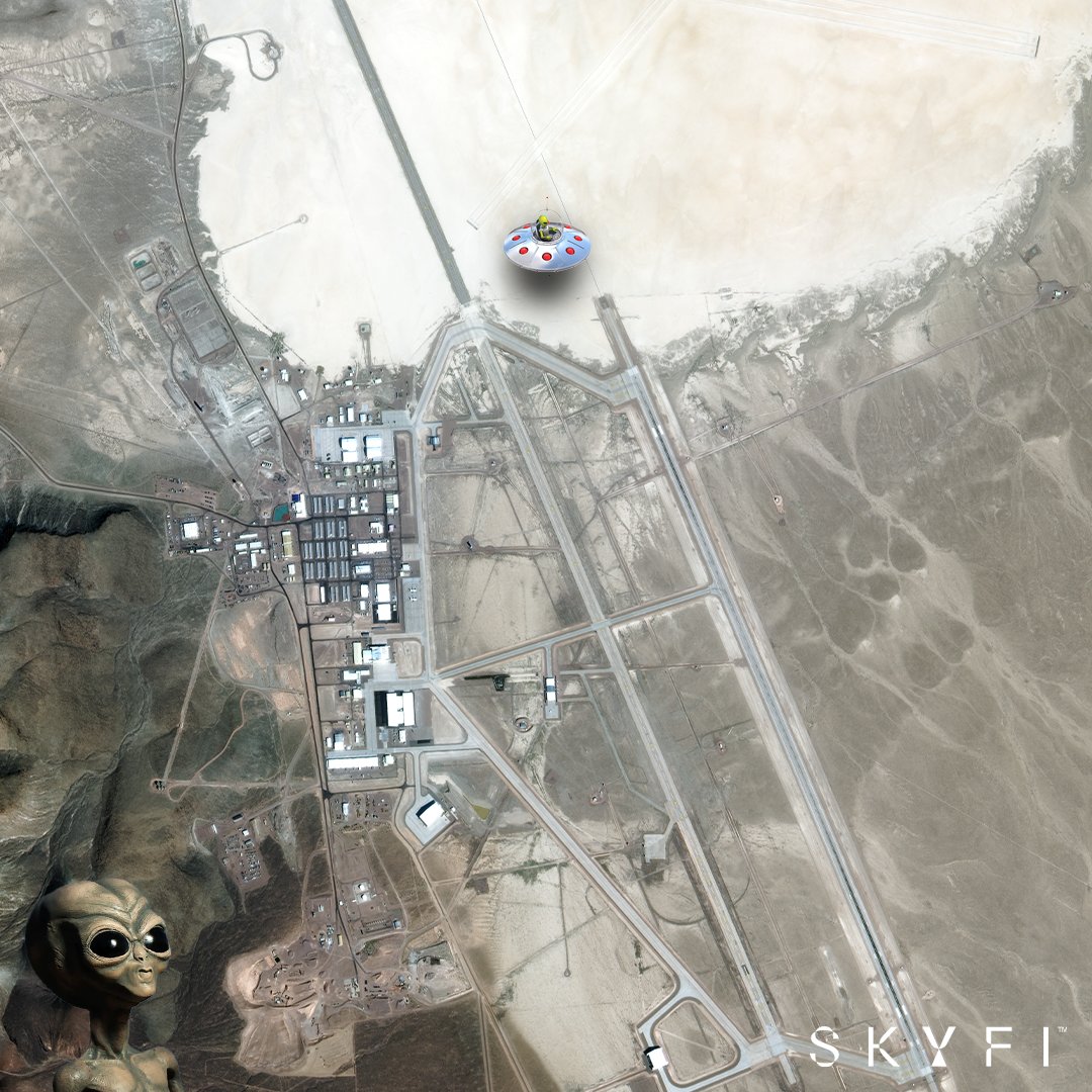 SkyfiApp's tweet photo. BREAKING NEWS: Satellite imagery has captured what appears to be a spacecraft and several otherworldly beings at #Area51. Are we not alone in the universe? https://t.co/vhJ20gG9Wk