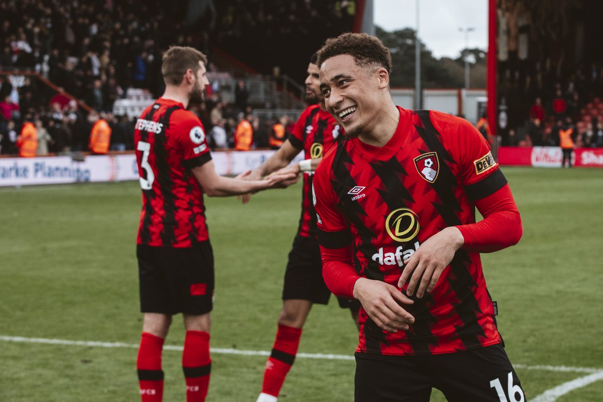 afcbournemouth's tweet photo. ⚽️⚽️⚽️⚽️
🅰️🅰️🅰️🅰️ 

@_MarcusTavv has 𝗳𝗼𝘂𝗿 goals and 𝗳𝗼𝘂𝗿 assists in his last six appearances 🤯

A differential for your @OfficialFPL team? 👀 https://t.co/Tuci0aPLqC