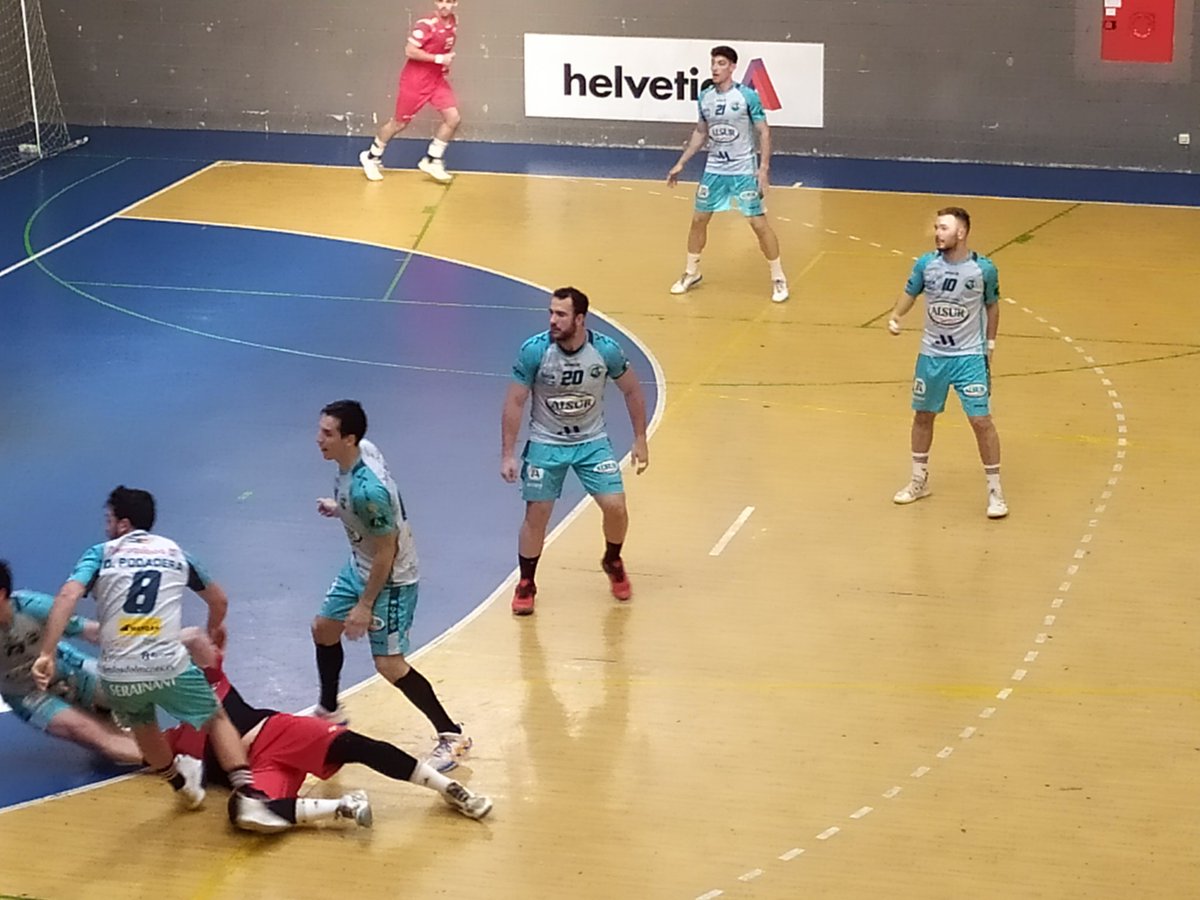🔚 JORNADA 3️⃣ #DHPlataMasc

<a href="/bmalcobendas/">Balonmano Alcobendas</a> 27
@AlsurBMATQ    28

Los de #Alcobendas tuvieron opciones hasta el final,gracias a la actuación de <a href="/Ramonfz_22/">Ramon Fuentes Zamora</a> en un final de infarto 😔

Tocará seguir luchando con más fuerza si cabe.

<a href="/CedenaMario/">Mario Crespo Cedena</a> 7🎯

#BalonmanoAlcobendas