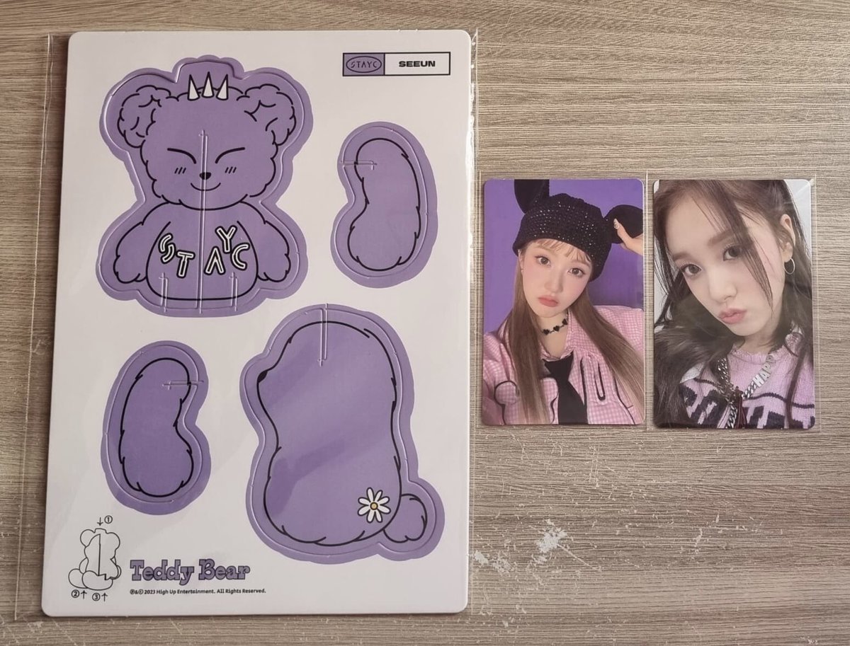 julie ✩ | VAI VER O TWICE 🍭 tweet media