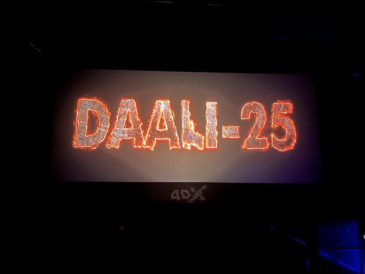 shreeshaav_msd7's tweet photo. Worth watching #GurudevHoysala @Dhananjayaka super acting 🔥🔥🔥🔥ನಮ್ಮ ಕನ್ನಡ ಸಿನಿಮಾ ಅಂದ್ರೆ ಸುಮ್ನೇನಾ story screenplay all super @VKiragandur #daali25 love ❤️ from Mumbai https://t.co/gyfJeltFua