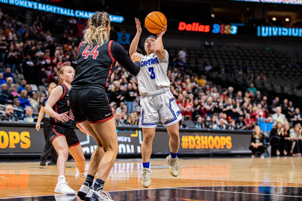 FINAL | National Championship 

Not the way we wanted it to end, but a lot to be proud of.

CNU 52
Transy 57