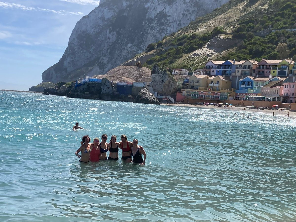 o40masters's tweet photo. Day Two of Gibraltar 2023 and another fabulous day under the sun! A huge thank you to @europafchockey for hosting us today and for such a competitive match. Time for a recharge and refuel before our next game tomorrow! https://t.co/4KvQYKvCwJ