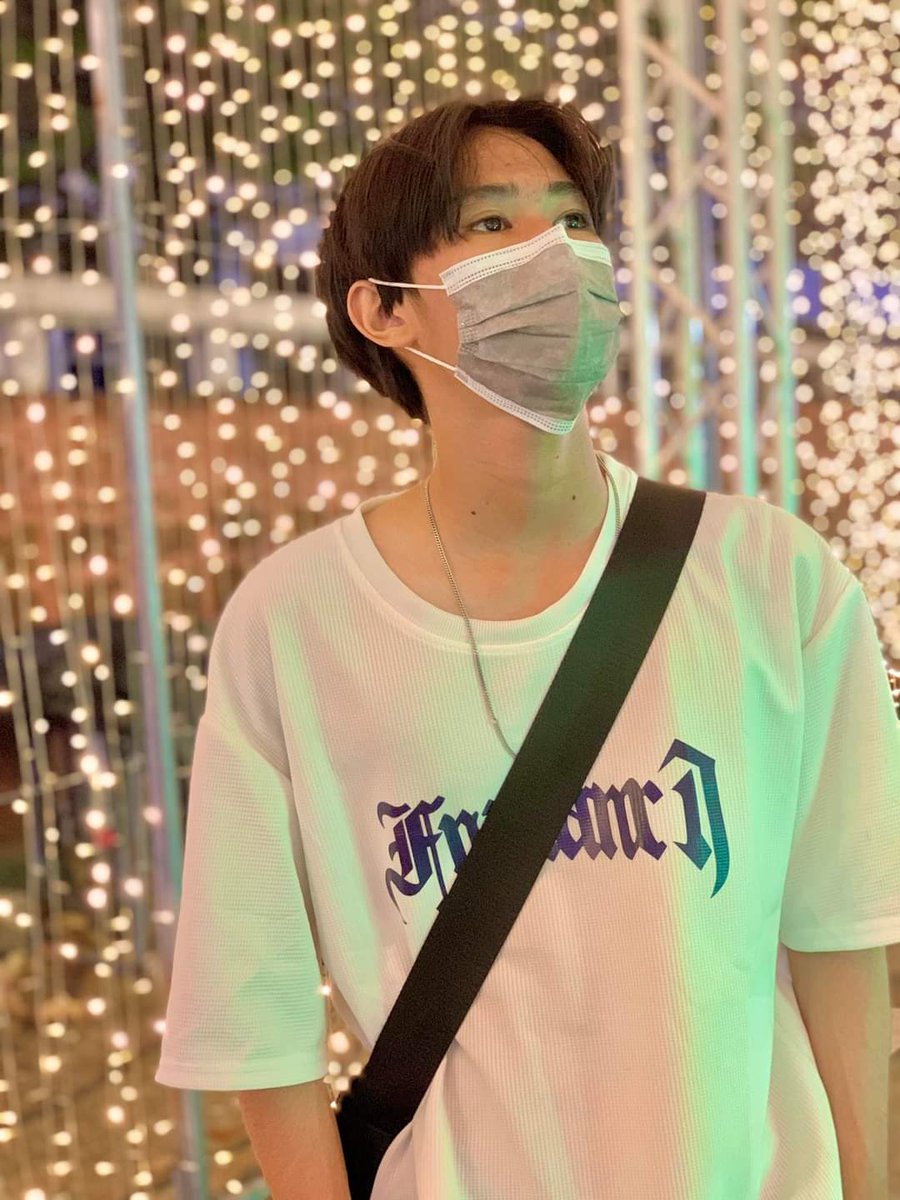 CheidchuPthm's tweet photo. คนเดียวทุกเทศกาล แต่ก็ไม่เคยเหงา🖤🖤
#จันทบุรี #18y https://t.co/Ky6aOgABQB