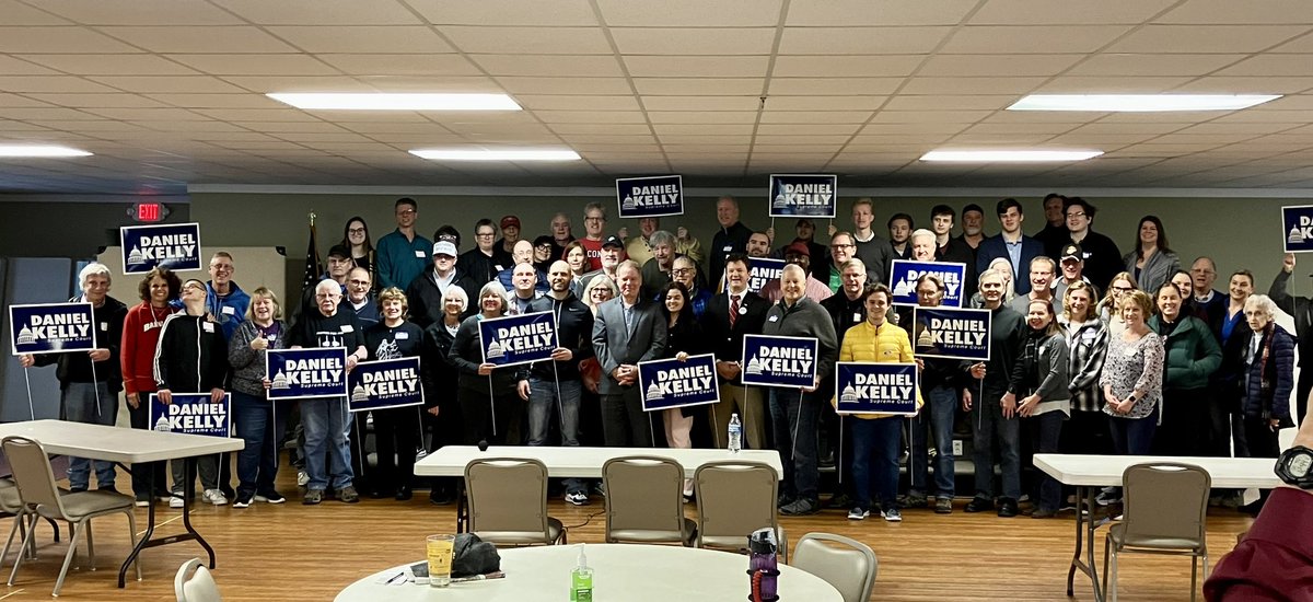 WICRs's tweet photo. College Republicans across the state are fired up to elect @JusticeDanKelly on Tuesday! πͺ
We're working hard with our 20 chapters to get out the vote, our state's future depends on it! πΊπΈ #LeadRight #DANpril #Kelly23 https://t.co/HIK2U8Zabc