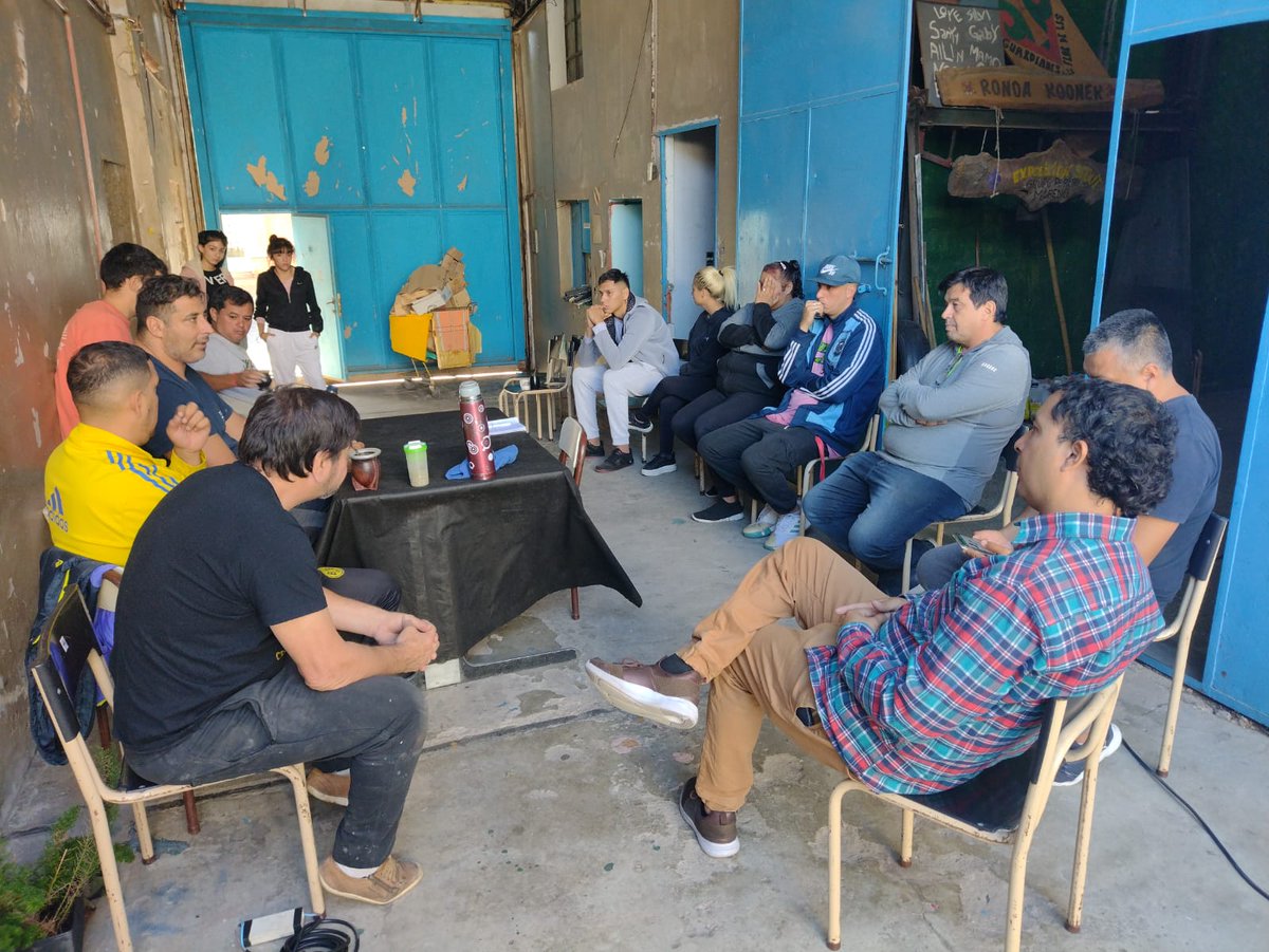 El objetivo es que cada quién ocupe un rol protagonico, y no englobarse en una corriente de subalternidad popular.
El trabajo como eje y la unidad como estrategia. 
<a href="/1ReyWalter/">Walter Rey</a> <a href="/fmoreiraok/">Fernando Moreira</a> <a href="/DiegoPerrella/">Diego Perrella</a> <a href="/gkatopodis/">Gabriel Katopodis</a>