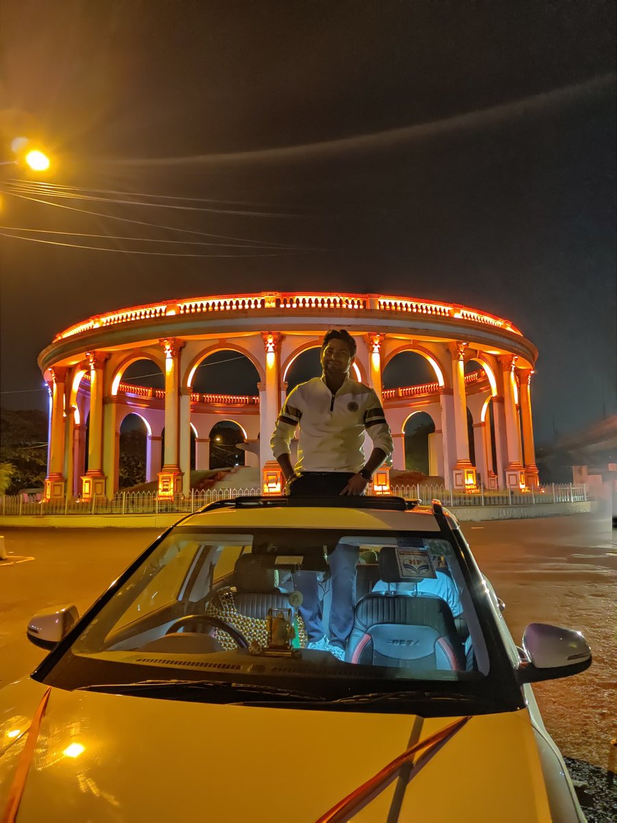 Gopeshk11450910's tweet photo. ~Happiness is not by chance but by choice.~♥️♥️ 

#mumbai #mumbaidiaries #mumbainightlife #marinedrive #marinedrivemumbai  #travelgram  #exploreplaces  #indiaphotography #lovetoexplore  #historicarchitecture #bombay #cityofdreams #mumbainightout #nightoutwithfriends 💕😊 https://t.co/thHjS8JLa5