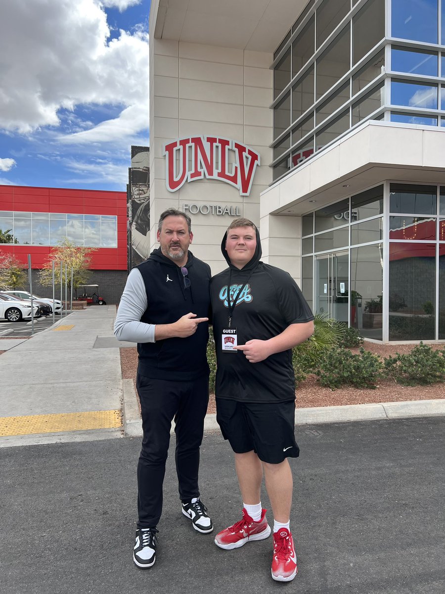 CarsonG61's tweet photo. Huge thanks to @unlvfootball for having me for an unofficial visit! @VanceVice @KelseaWinkle @Coach_Odom @mrlongshore @bcavi68 @cavemanfootball @coach_OFFA @MooseB90 @bangulo https://t.co/T1MqljdyEV