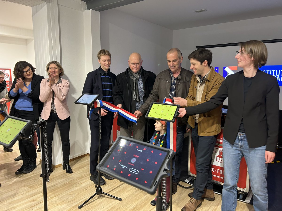 krezel Eric (@erickrezel) on Twitter photo Inauguration de la micro-folie de l’agglo à Saint-Dizier (Haute-Marne) ce matin,qui fera le tour des communes rurales bientôt 👏 <a href="/Maires_Ruraux/">AMRF</a> <a href="/ftvculturebox/">francetv culturebox</a> <a href="/MinistereCC/">Ministère de la Culture 🇫🇷</a> <a href="/SaintDizierFR/">Saint-Dizier</a> Inauguration de la micro-folie de l’agglo à Saint-Dizier (Haute-Marne) ce matin,qui fera le tour des communes rurales bientôt 👏 <a href="/Maires_Ruraux/">AMRF</a> <a href="/ftvculturebox/">francetv culturebox</a> <a href="/MinistereCC/">Ministère de la Culture 🇫🇷</a> <a href="/SaintDizierFR/">Saint-Dizier</a>