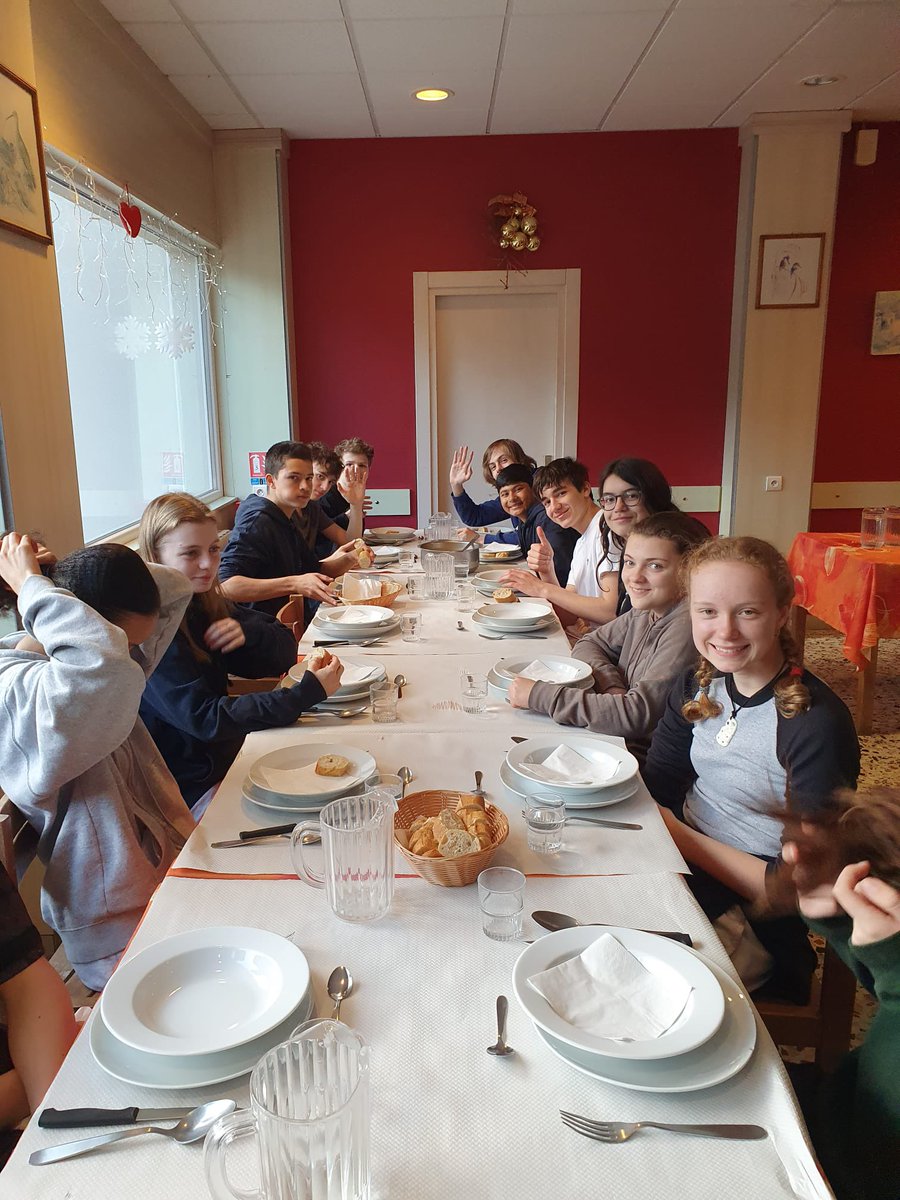 Sports | Kew House School tweet media
