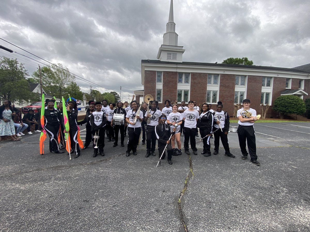 LHSSPH's tweet photo. Great job today!! Sounding great and looking great with the new instruments! 

Thank you all for your hard work and dedication to make this egg scramble parade a success!!! #Lamar #SPH #LamarEggScrambleJamboree #LamarEggScramble #LHS https://t.co/fMS3VnYX7t