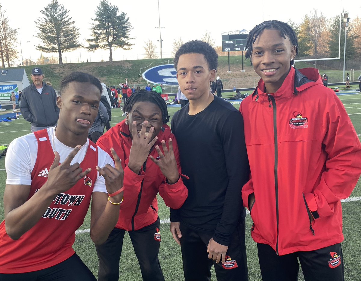 raysouth_track's tweet image. Great results from Blue Springs South last night. Medalist include:

Zaya Akins 🥇200m
James Watkins 🥇110m Hurdles
Jaylin Harris 🥈Discus
Boys 🥉4x100m Relay
Mylen Simmons 4️⃣ Triple Jump
Jayla McClinton 5️⃣ Shot Put