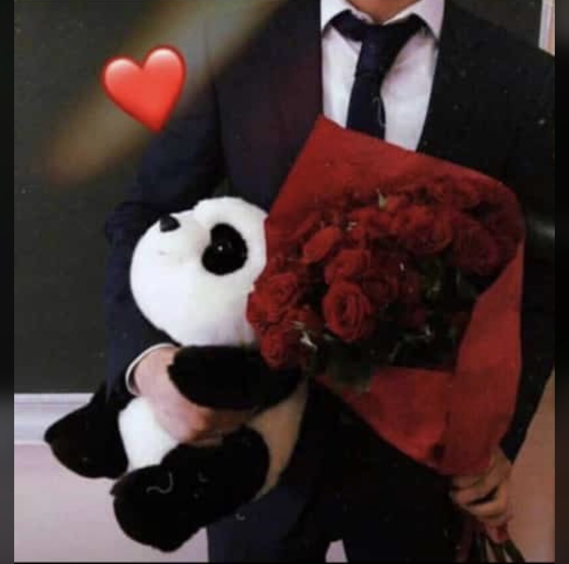 CULLIGAN_PAPI's tweet photo. Mwen men m devan pòt kay Bae😻 chak lè yo di m thug pa konn damou😂 https://t.co/niO2V3iuPK