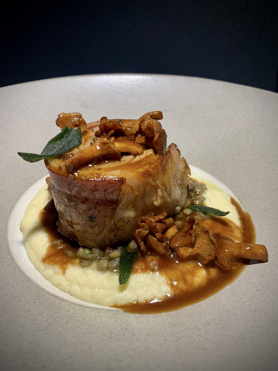 Weekend Special ~ Lake District Farmers slow roasted Lamb Breast, puy lentils, wild mushrooms, parsnip puree #qualityproduce #keepitsimple #fieldtofork #countryinn