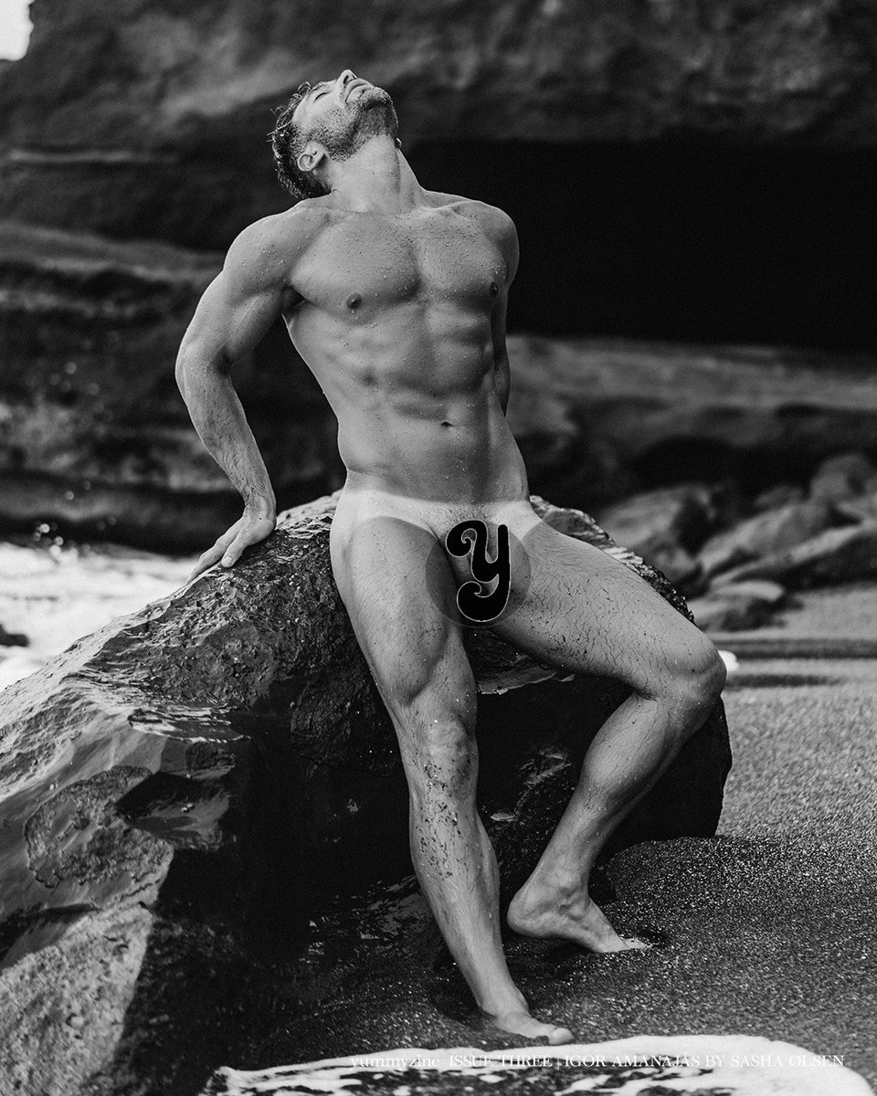 Yummyzine's tweet photo. Issue 3 is shipping. Here is Igor Amanajás from Yummyzine 3. Definitely one of our favourite shoots to date! Want to see all of Igor? You can still grab your copy at our shop! ➡️ https://t.co/iIj7UsuUGx 

#sexy #instagay #gaymuscle #gayman #hotmodel #sexymodel https://t.co/fwWwCPiGTb