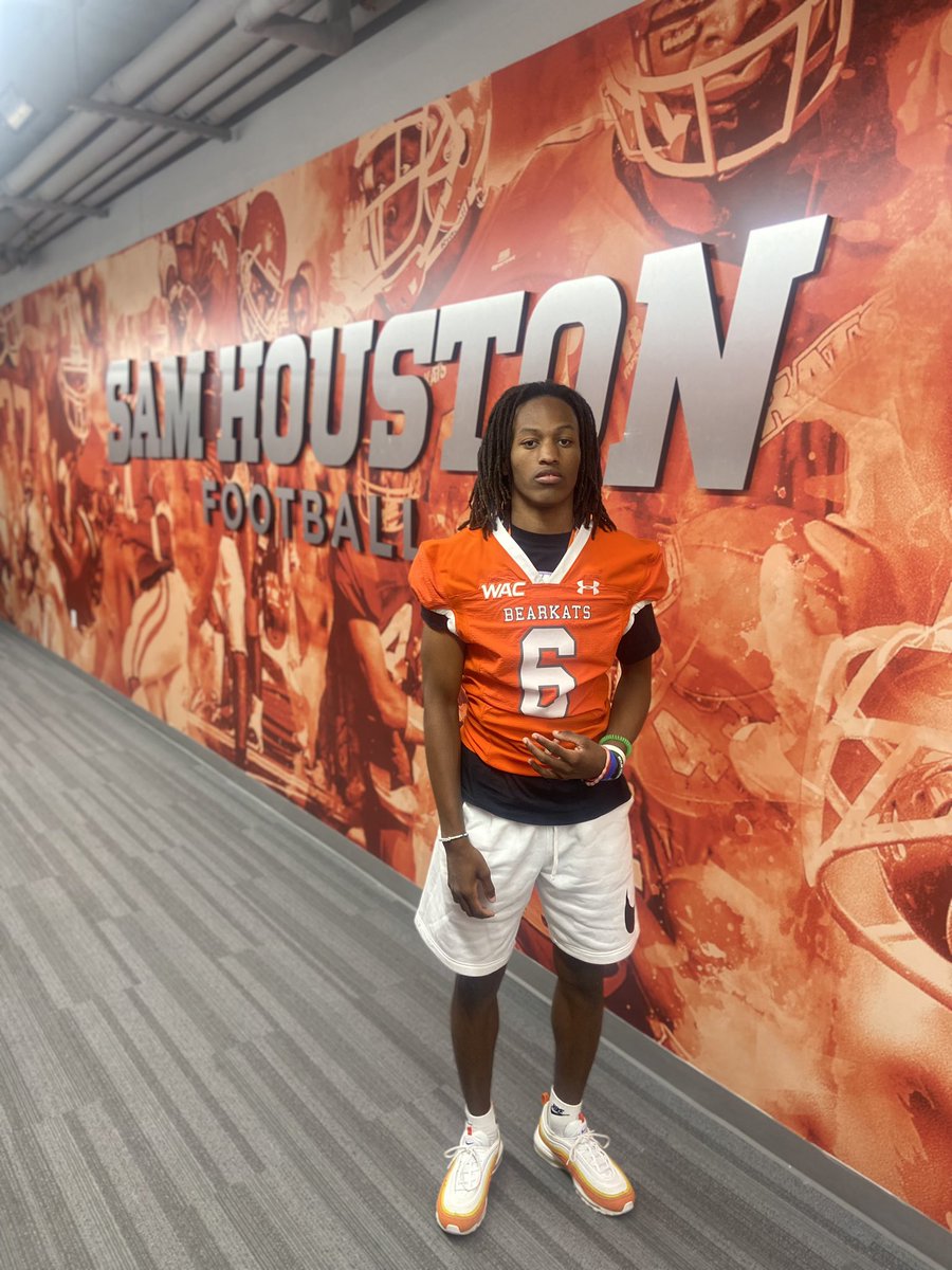 Trae “SHOWTIME” Davis tweet media