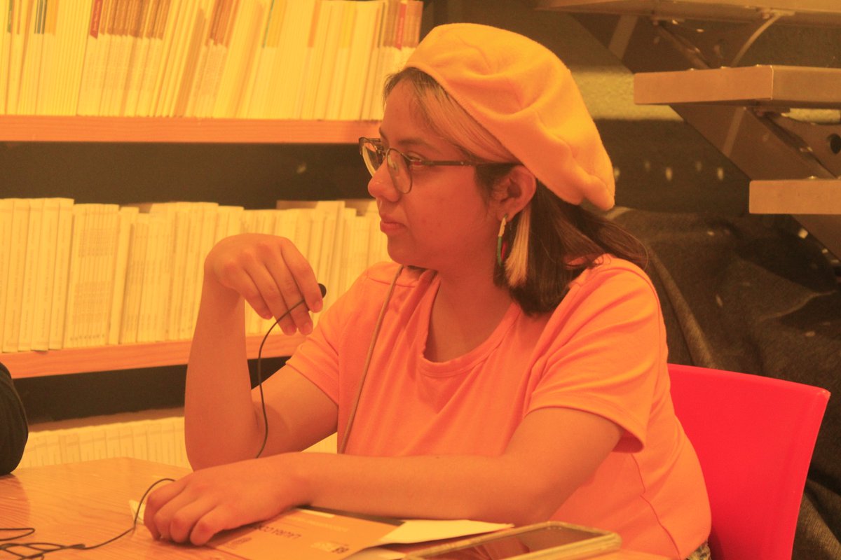 VisitanCuevano's tweet photo. Conversamos con Lautaro López Llano y Laura Cortez Romero sobre los rasgos de la escritura que les atraen, los temas que los sobrecogen . Hicimos un ebtretenido podcast para el Ciclo en la #65FILUG. La plática la realizamos Librería de @Editorial_UG
#SomosAbejasUG https://t.co/Eab4LawISB