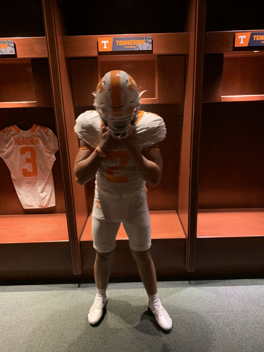 _JacksonHarper's tweet photo. I had a great time visiting @Vol_Football and meeting @CoachEkelerUT, and @CoachCrab https://t.co/Y6zWwQG6pl