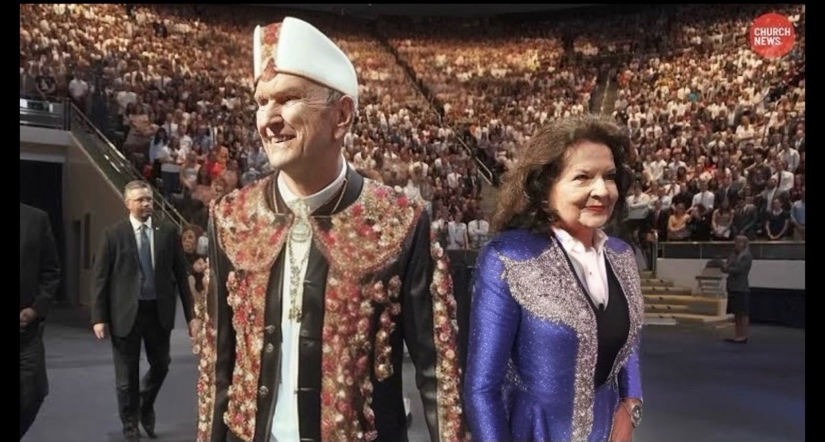 Beehive_Bugle's tweet photo. Happy General Conference weekend! The brethren are adorned and ready to be adored. ⛪️ 🎼 💍 #GeneralConference #LDSConf https://t.co/qQwbUaiJeH