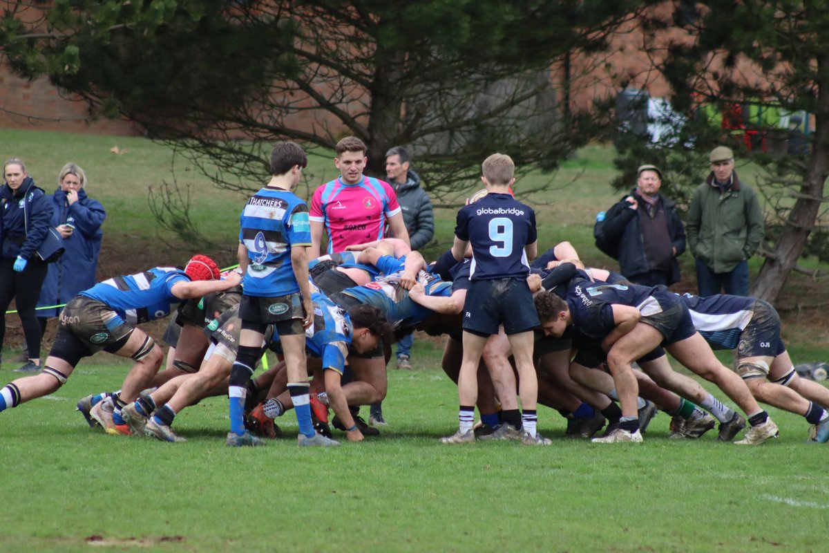 Long day out at U16s academy festival. Some excellent rugby on show. Thanks as ever to all involved with @YorksRugbyAcad for their support. Topped off with bumping into ex @CarnegieSpCoach students @Rickyphillips0 and @HarrisonM_Coach plying their trade with other academies