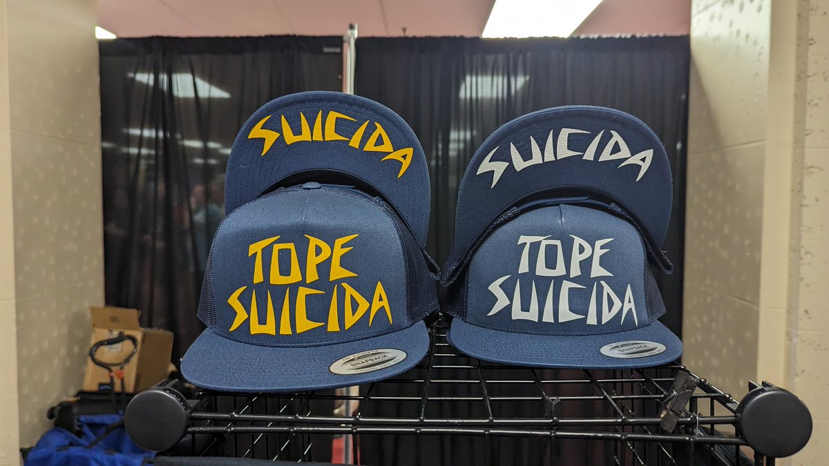 ofthedead209's tweet photo. Half of our standard #topesuicida are gone
We have plenty of sofi-cida yellow available
Get them before they're gone here at @wrestlecon
#wrestlecon https://t.co/VGT0sorKjN