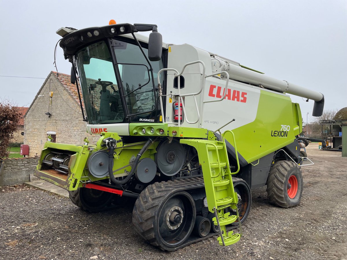 WbarkerBarker's tweet photo. The Threekingham Farm Machinery Auction is now online with ⁦@ibidder⁩ ➡️ https://t.co/2SGqSzCJLt and more photos on ⁦@WillBarkerandCo⁩ 
Live Sale on Saturday 15th April at 10am

#farmmachineryauction #machineryauction #machinerysales https://t.co/jLTPei8hVV