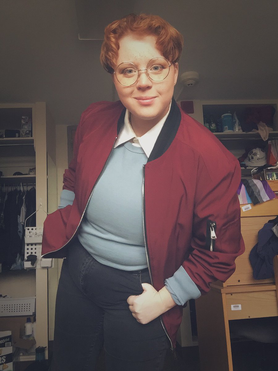 rainbow_scarab's tweet photo. I fell back down the @dungeonsanddads rabbit hole and now I’m cosplaying Normal Oak. #normal #normaloak #dndads #dndadss2 #DungeonsandDaddies #dndadscosplay https://t.co/32diMbxwm8