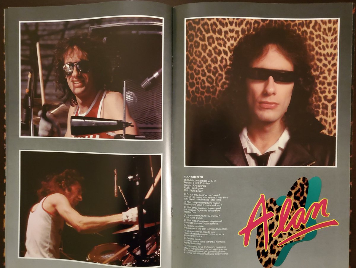 AllYearsCombine's tweet photo. REO Speedwagon 1979 Nine Lives Tour Concert Program #REOSpeedwagon #Tourprograms #alltheyearscombine https://t.co/I37pN4Qxnl