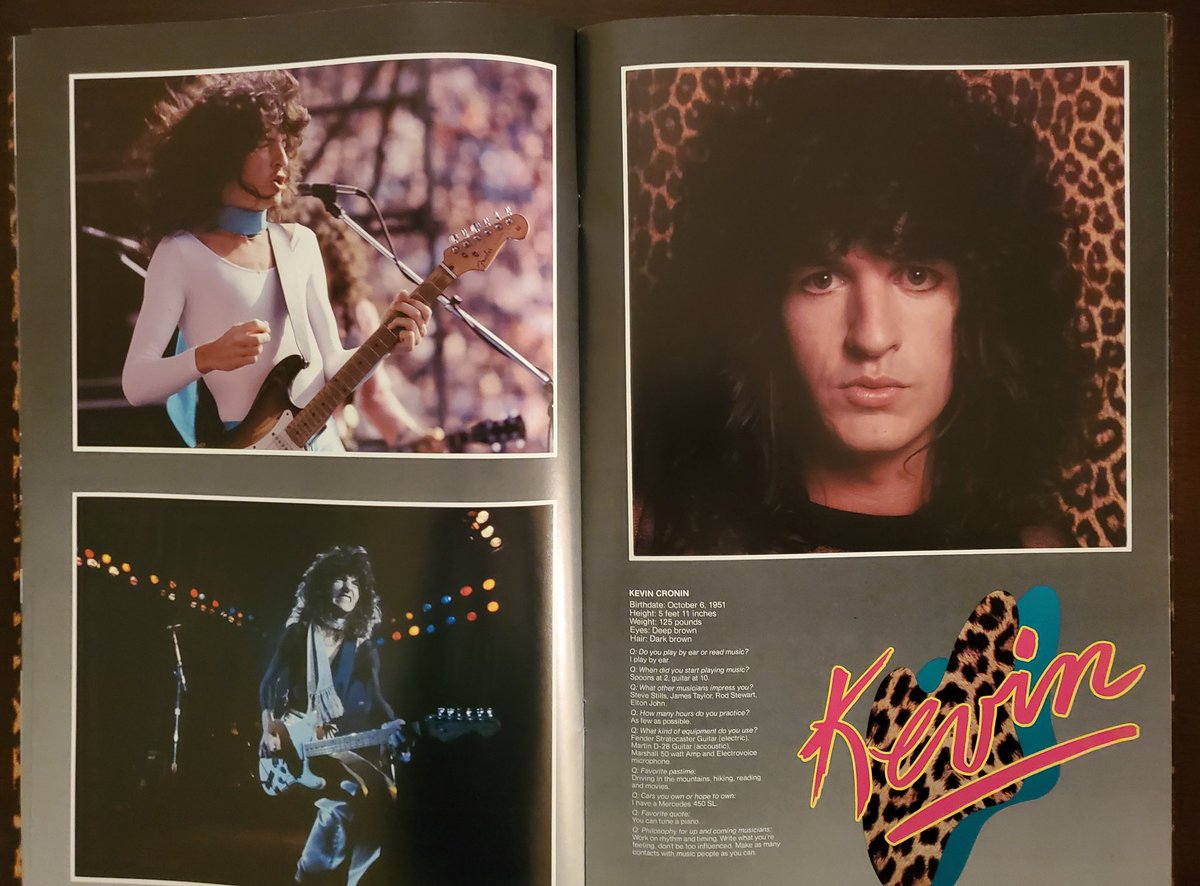AllYearsCombine's tweet photo. REO Speedwagon 1979 Nine Lives Tour Concert Program #REOSpeedwagon #Tourprograms #alltheyearscombine https://t.co/I37pN4Qxnl